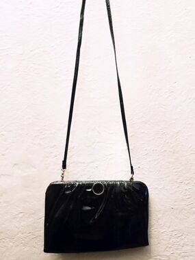 Vintage Black Patent Clutch Bag Gold Kiss Lock Y2K Shoulder Purse Glossy